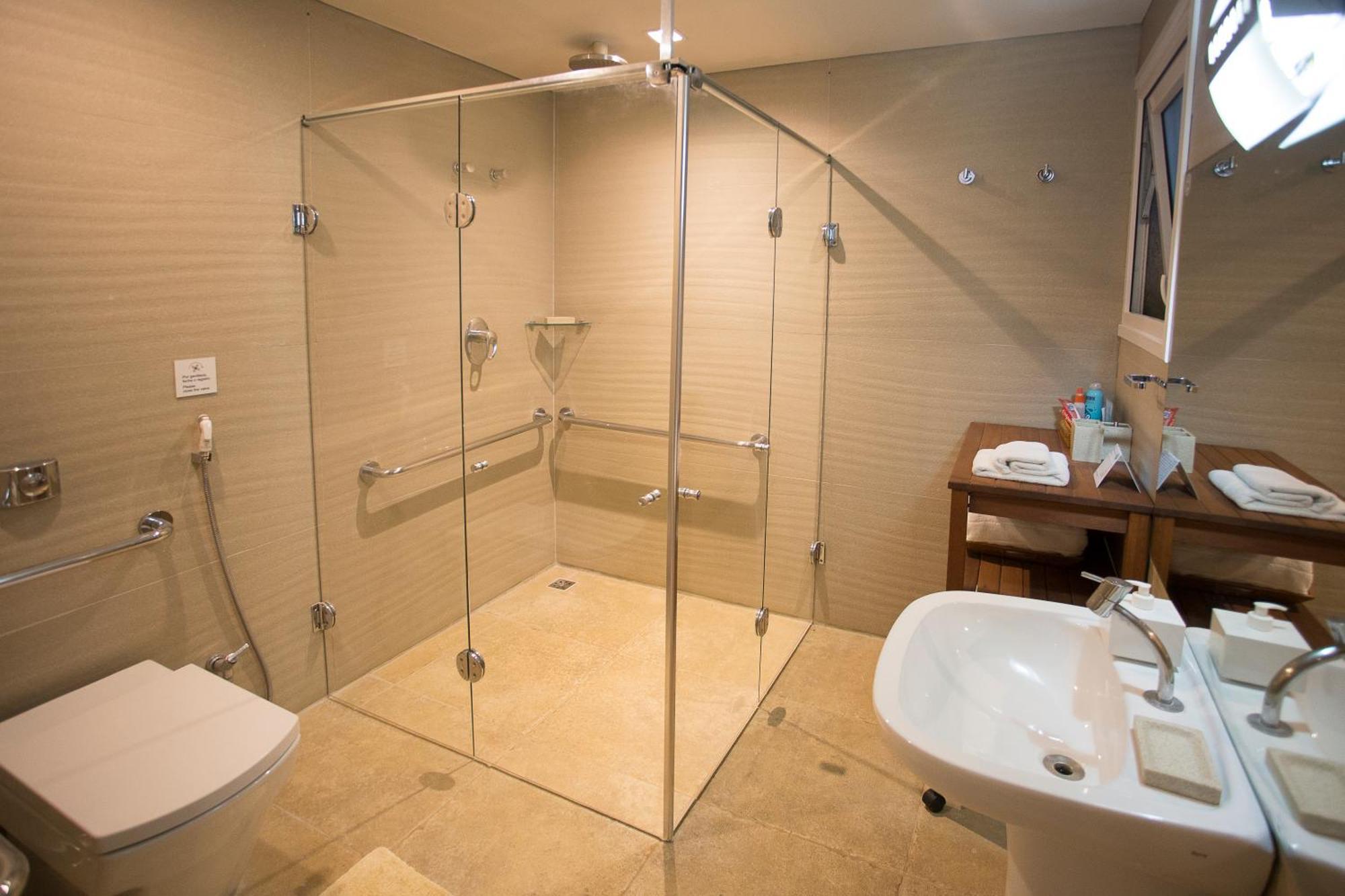 קמבורי Hotel Spa Nau Royal מראה חיצוני תמונה